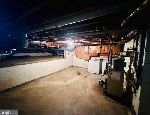 201 Sharpless Dr, Wilmington DE  19803-2507 exterior