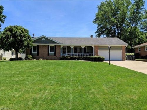 1787 Lancaster Dr, Youngstown OH  44511-1038 exterior