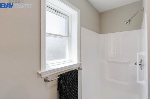 1513 142nd Ave, San Leandro CA  94578-1707 exterior
