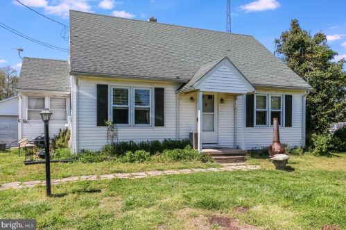 6166 Kirby Rd, Slaughter Beach, DE 19963-4145
