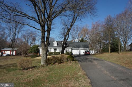 14058 Timothy Dr, Gainesville, VA 20155-1119