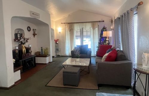 1588 76th Ave, Oakland, CA 94621-2738