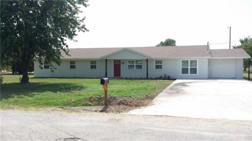 106 Chickasha Ave, Amber, OK 73004-5238