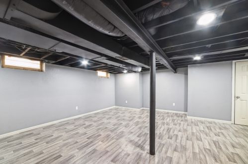 3861 58 Blvd, Milwaukee WI 53216-2228 exterior