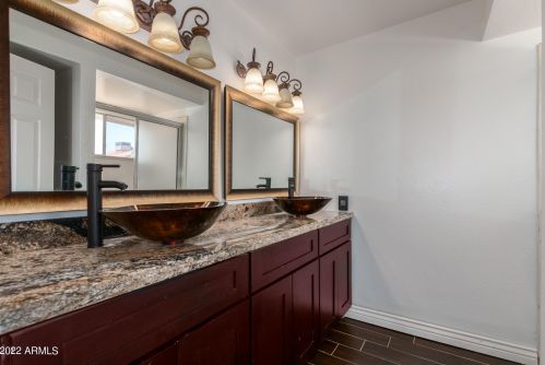 4913 Acoma Dr, Glendale AZ  85306-3828 exterior