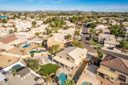 7610 Claremont St, Glendale, AZ 85303-4231