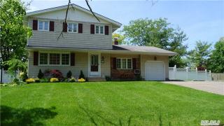 256 Mount Pleasant Rd, Hauppauge, NY 11788-2746