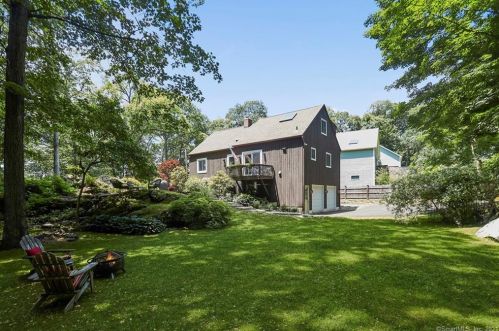 28 Madeline Dr, Ridgefield, CT 06877-2200