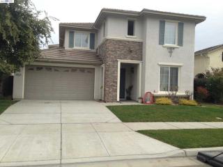 16118 Adobe Way, Lathrop, CA 95330-8957