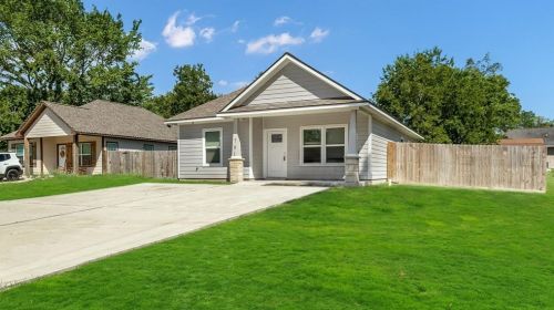 701 Martin Luther King Jr St, Bryan, TX 77803-2895