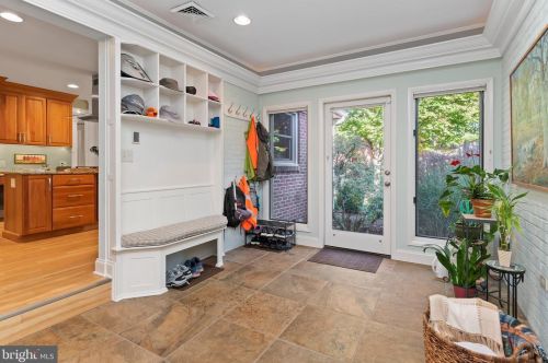 300 28th St, Camp Hill PA  17011-2801 exterior