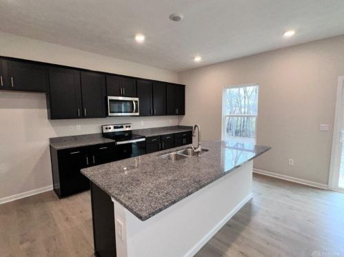 7923 Parsley Pl, Englewood OH  45315-7947 exterior