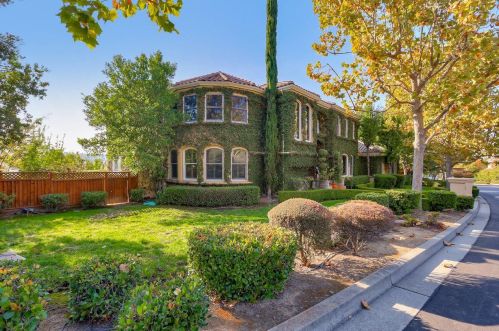 5902 Country Club Pkwy, San Jose CA  95138-2301 exterior