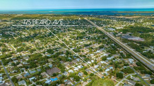 725 Beard Ave, Sebastian FL  32958-4811 exterior