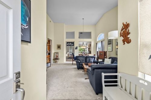 27453 Waynesborough Ln, Santa Clarita, CA 91354-1820