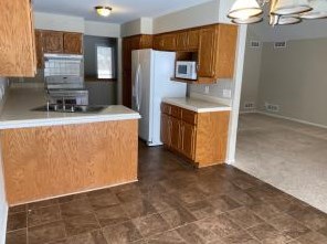 1332 39 Ave, Kenosha WI 53144-2911 exterior