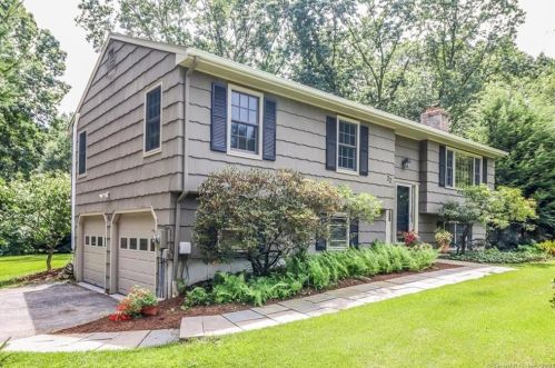22 Putnam Rd, Northville, CT 06776-5331