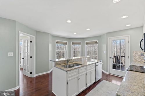 25 Countryside Dr, Fredericksburg VA  22406-4142 exterior