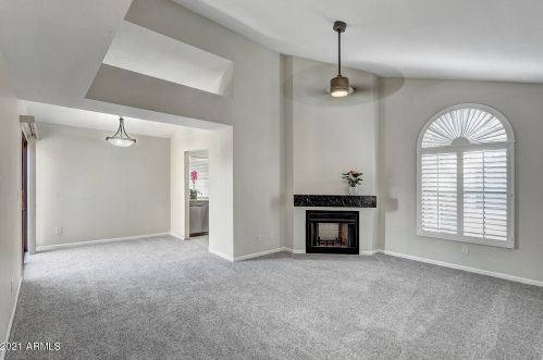 5640 Bell Rd, Scottsdale, AZ 85254-5951