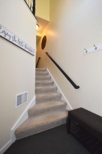 143 Aidan Ct, Pittsburgh, PA 15226-2473