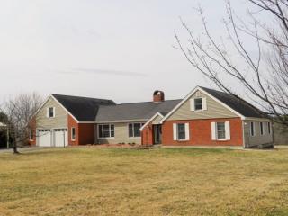 4012 Spear St, Shelburne VT  05482-6563 exterior