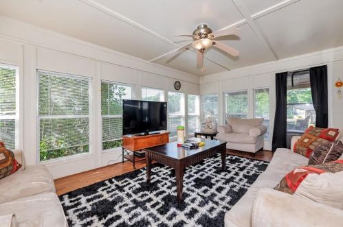 208 Cv Vw Dr, Chita TX  75862-8446 exterior