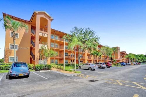 701 141st Ave, Hollywood FL  33028-2313 exterior