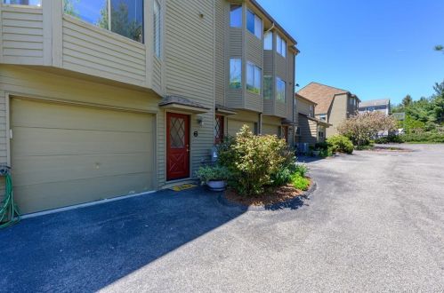 100 Willowbrook Ave, Stamford, CT 06902-7039