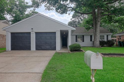 508 Grace St, Conroe TX  77303-1708 exterior