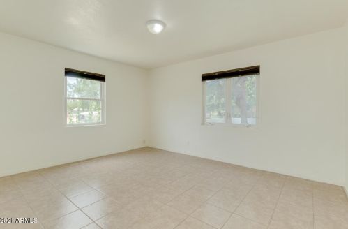 4333 17 Ave, Phoenix AZ 85085-6300 exterior