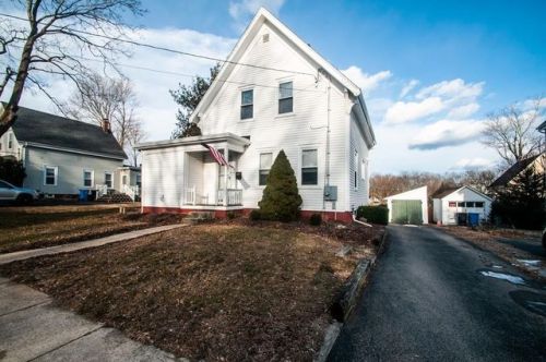 58 Dyer Ave, Whitman, MA 02382-2409