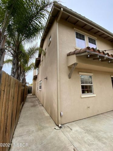 2248 Alder Ln, Santa Maria, CA 93455-1374