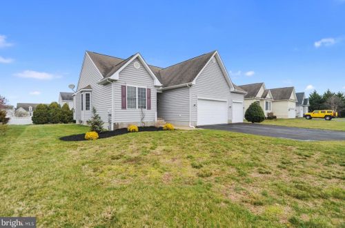 111 Beaufort Ln, Slaughter Beach, DE 19963-3780
