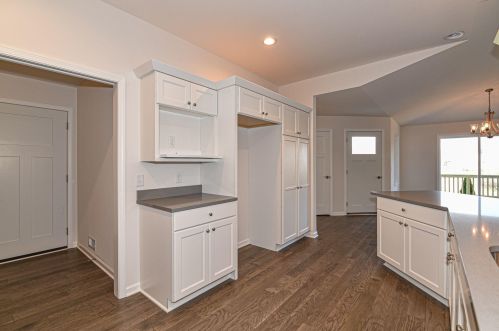 303 Trailview Xing, Waterford, WI 53185-4380