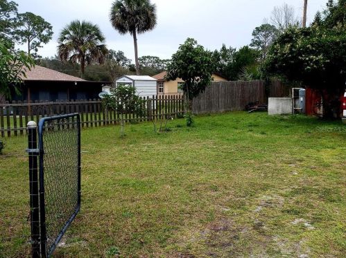 15 Estrella Rd, De Bary FL 32713-2931 exterior