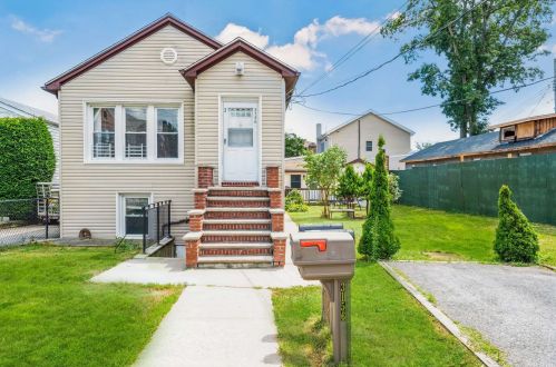 3156 Wissman Ave, Bronx, NY 10465-3721