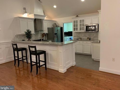 6221 Autumn Leaf Dr, Fredericksburg VA  22407-7205 exterior