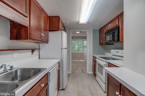 3029 Seminole Rd, Woodbridge VA  22192-1840 exterior