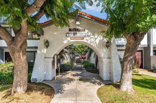 1910 Palmyra Ave, Orange CA 92866-2548 exterior