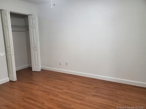 393 122nd Ter, Hollywood FL  33025-5902 exterior