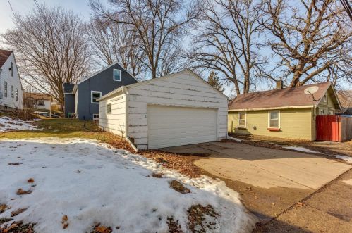 3418 Washburn Ave, Minneapolis MN 55423-1922 exterior