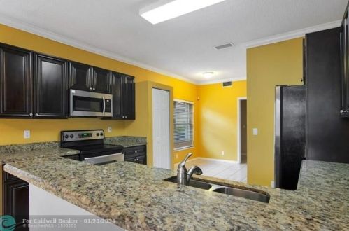 17398 20th Ct, Hollywood FL  33029-5541 exterior