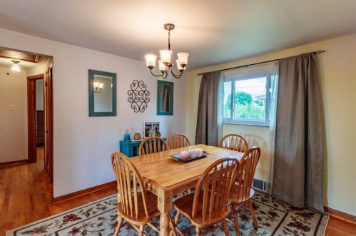 1520 Larkspur Dr, Finleyville PA  exterior