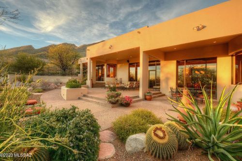 6060 Finisterra Dr, Tucson, AZ 85750-4205