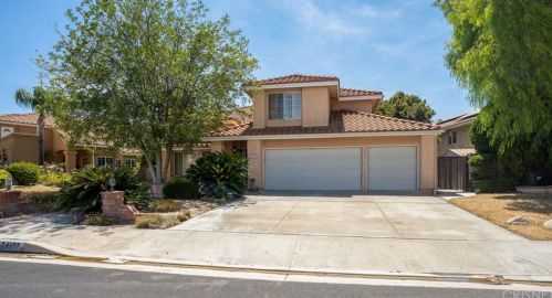 24537 Skyridge Dr, Santa Clarita, CA 91321-3553