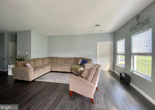 114 Chanticleer Cir, Camden-Wy DE  19934-5401 exterior