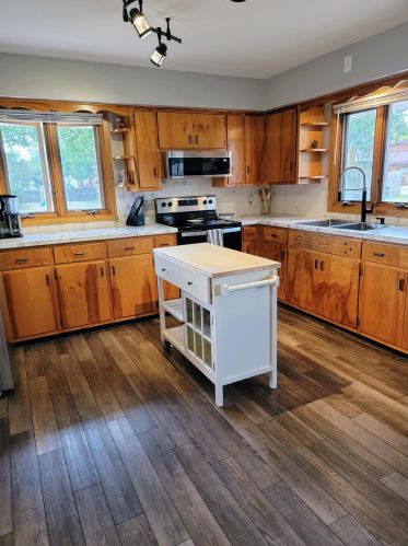 2421 Hewitt St, La Crosse WI  54601-7665 exterior