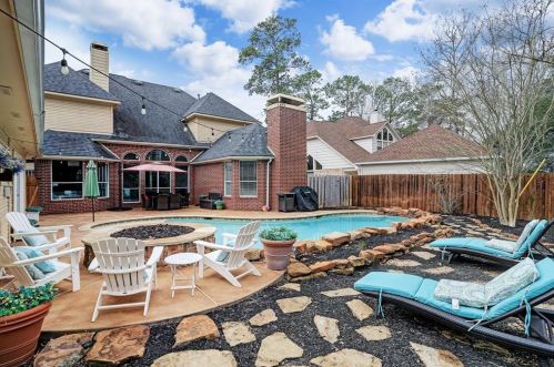 5607 Evergreen Vly Dr, Humble TX  77345-3067 exterior