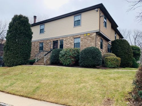 1101 Maple Hill Dr, Woodbridge, NJ 07095-4112