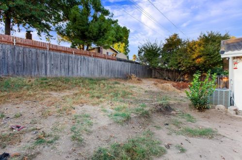 8360 Cranford Way, Citrus Heights CA  95610-3352 exterior